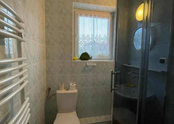 Bibianna 2 Quarto em Acomodações Particulares